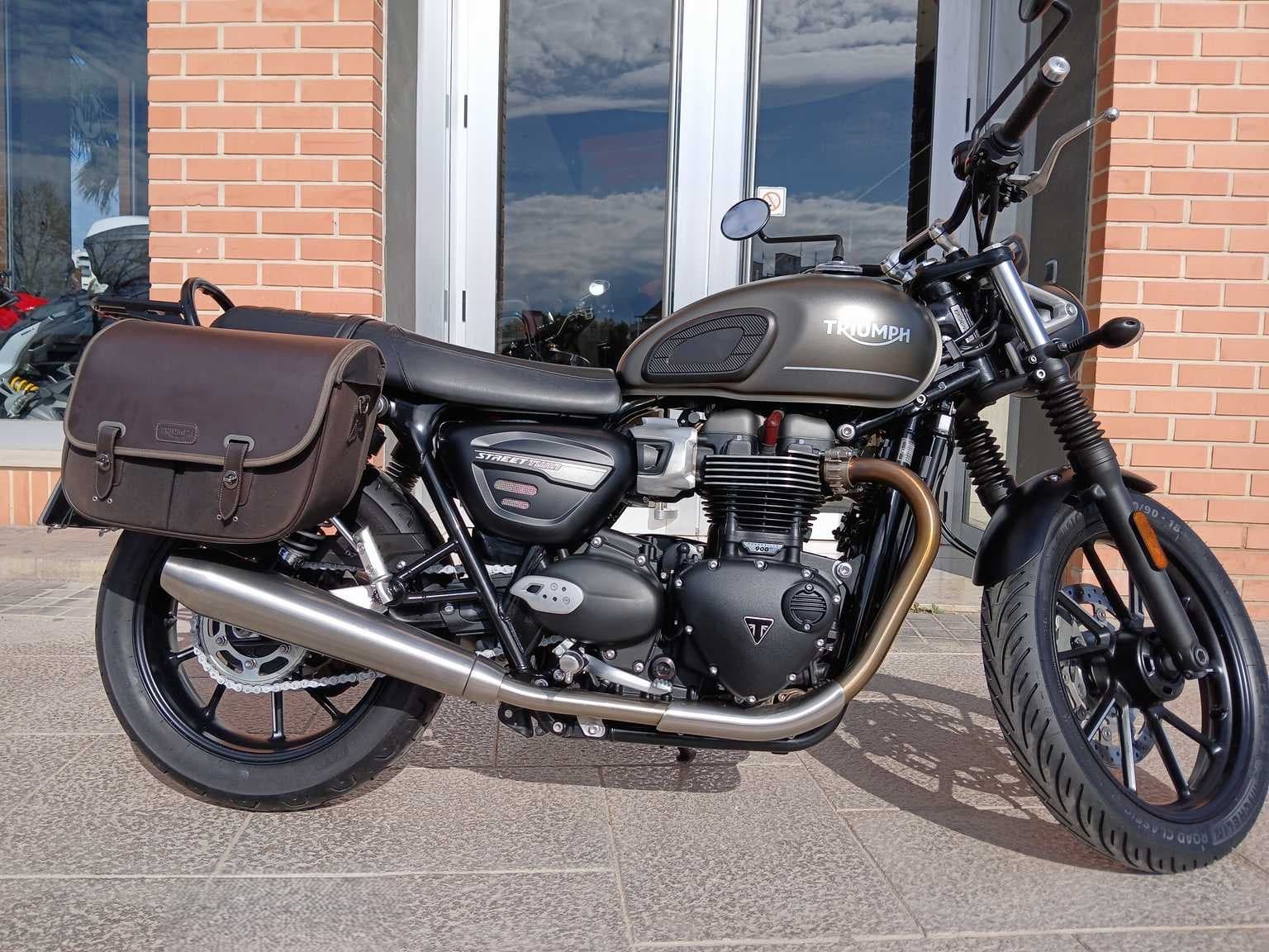 Triumph STREET TWIN