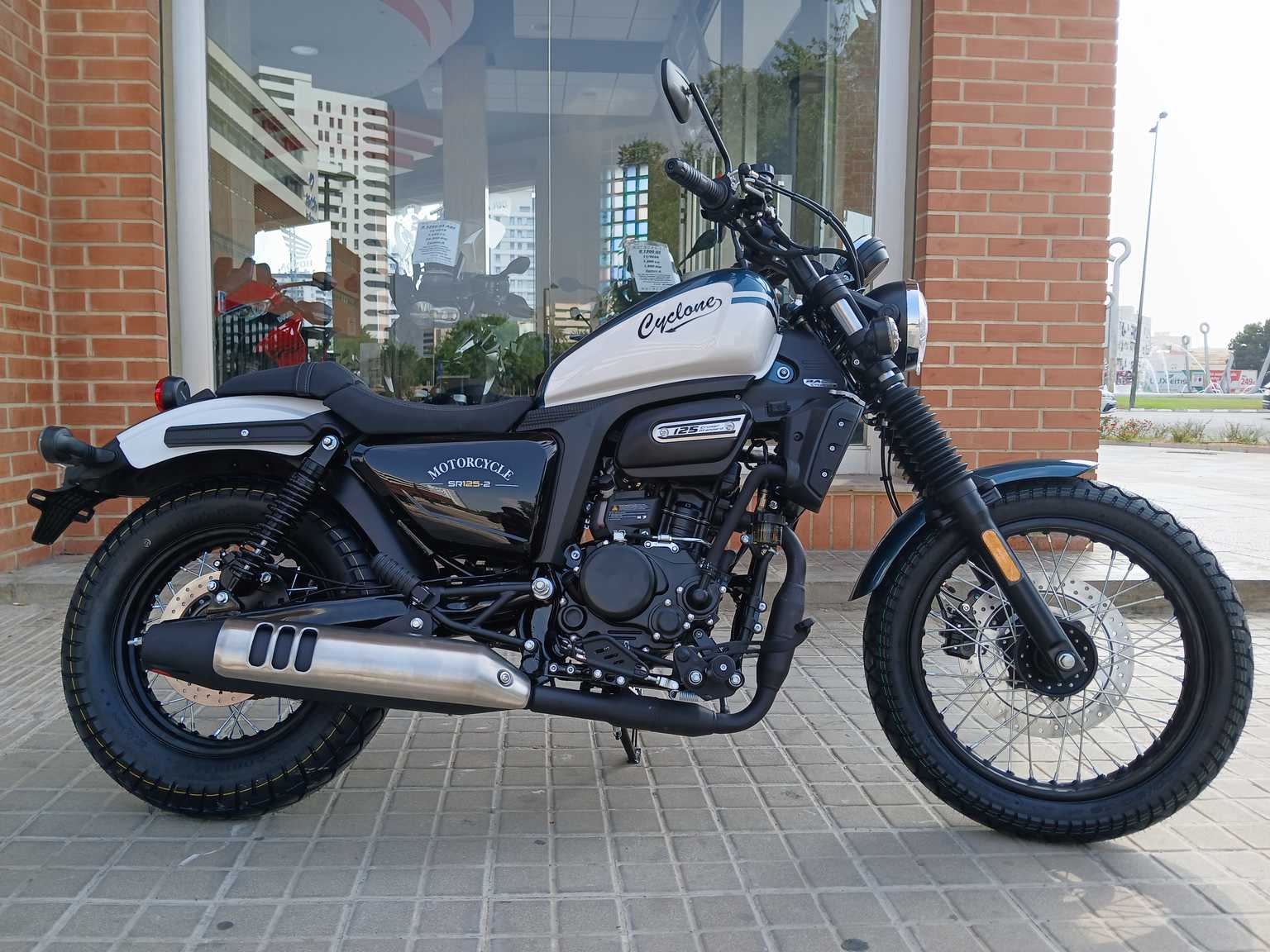 Cyclone RA125 PLUS
