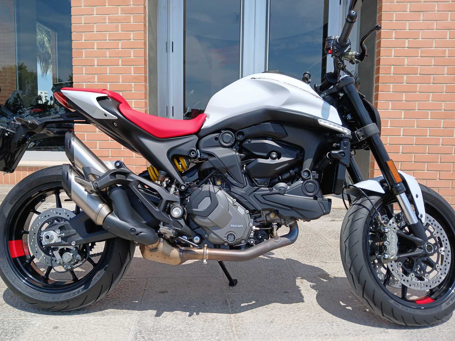 Ducati MONSTER 937