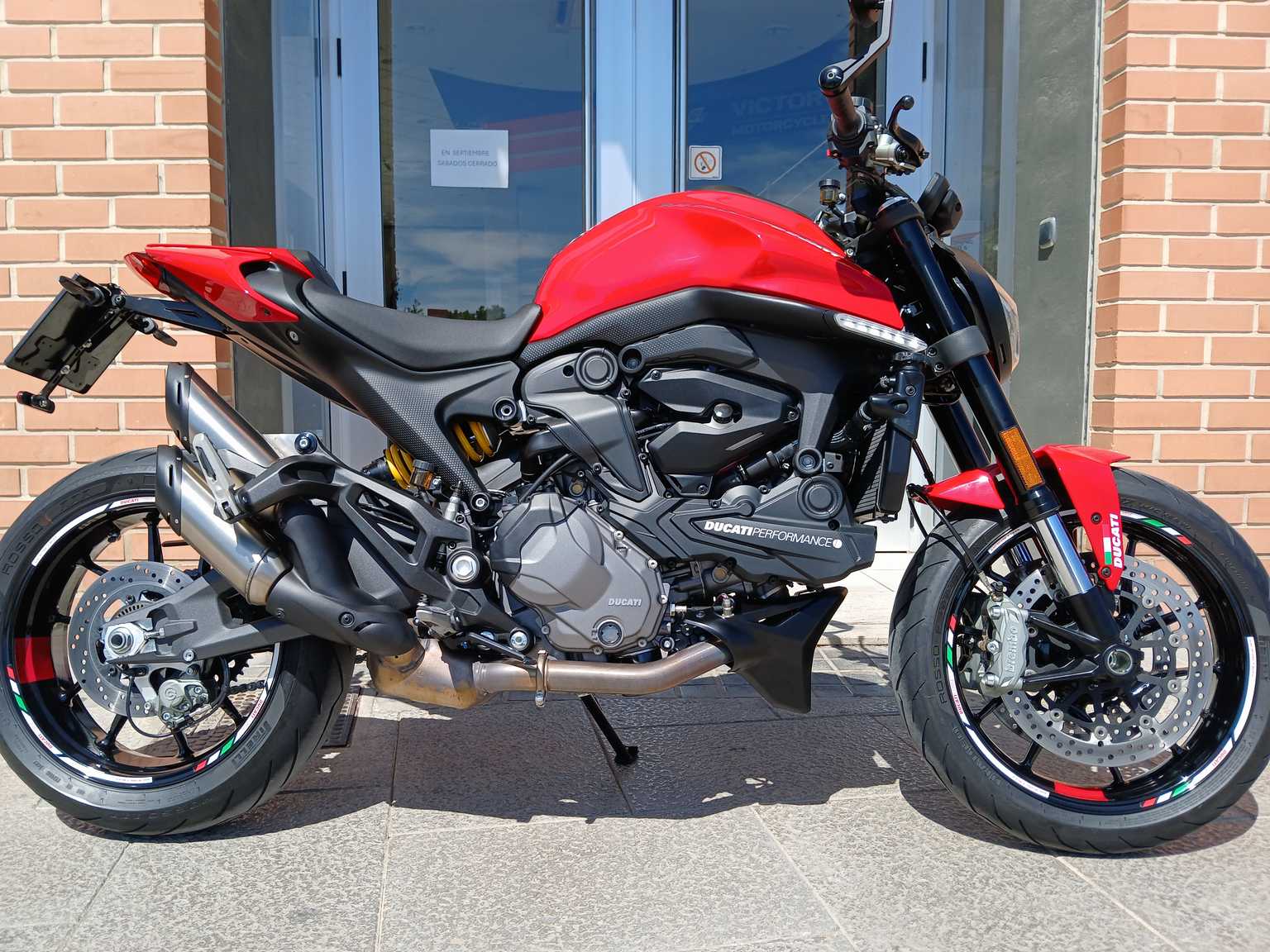 Ducati MONSTER 937