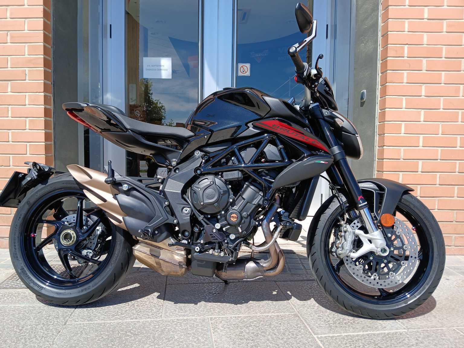 MV Agusta BRUTALE R