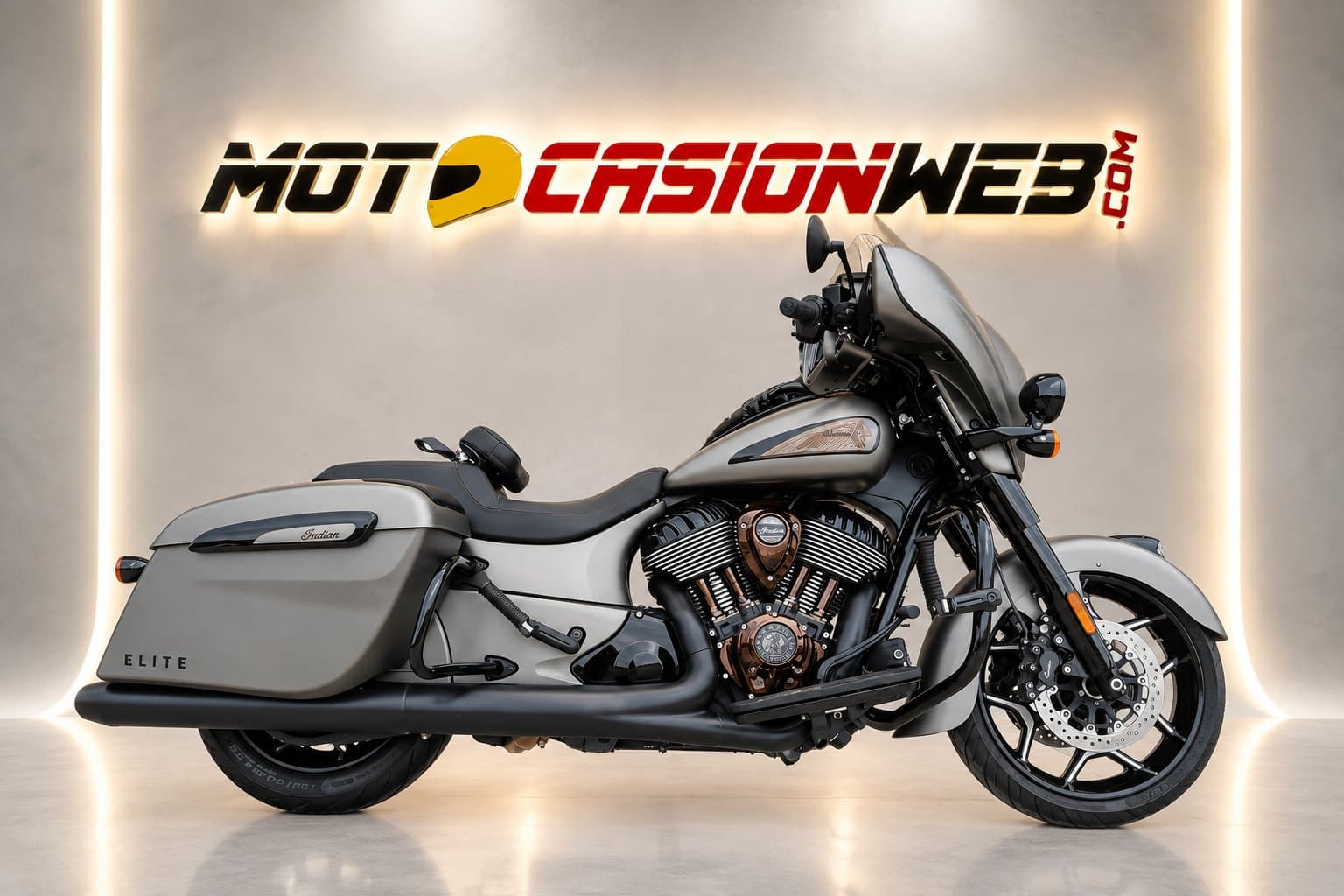 Indian CHIEFTAIN DARK HORSE